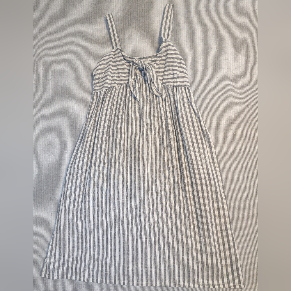 Who What Wear Gray Striped Dress